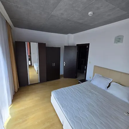 Apartament Saint George Święty Włas